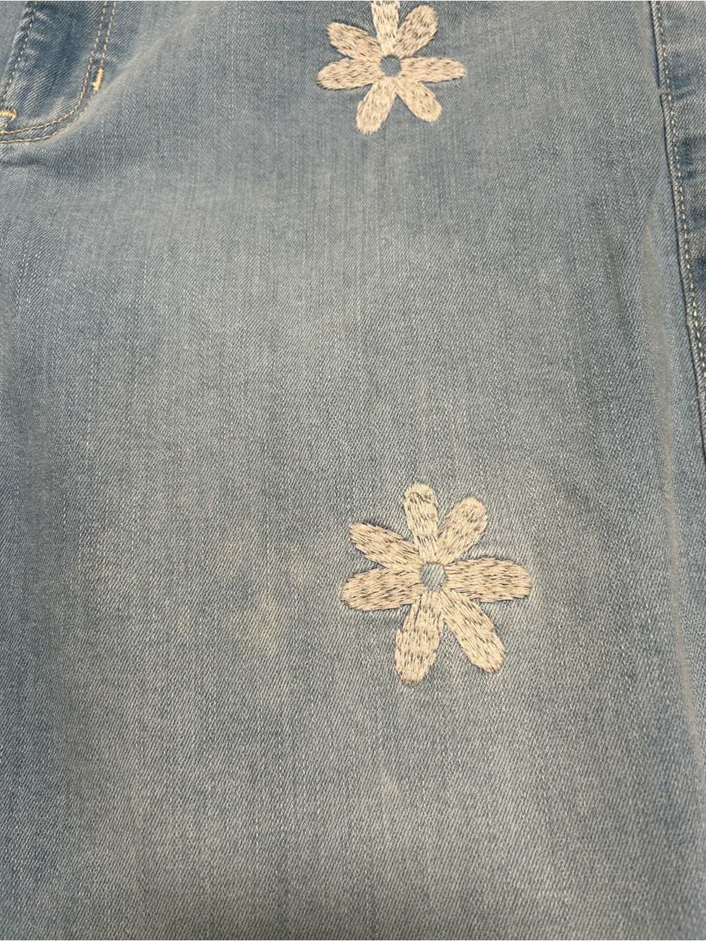 Hollister High Rise Flare Jeans Women’s 19R 34x32 Light Wash Embroidered - Picture 6 of 10